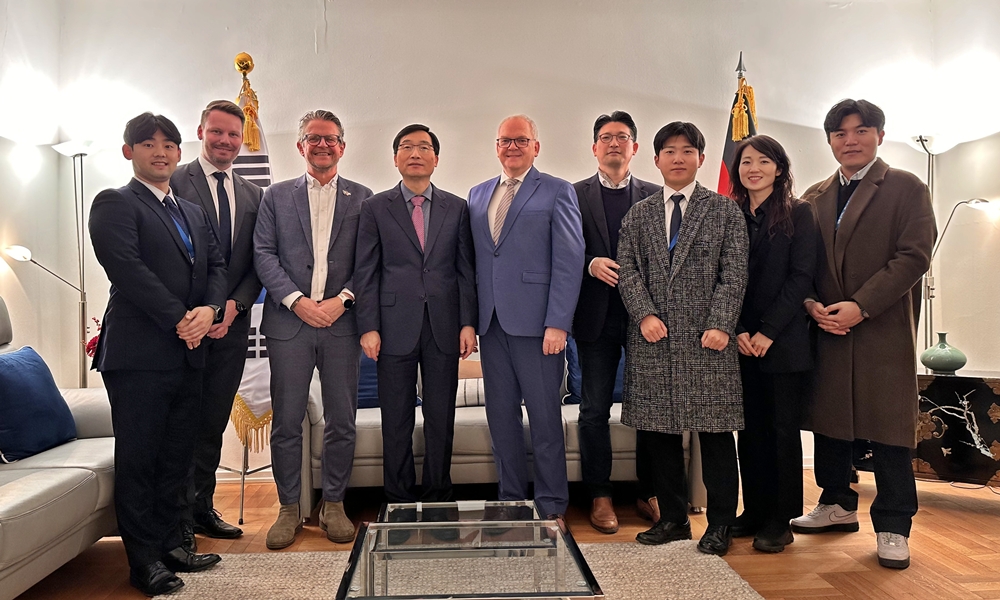 [Aktivität des Leiters] Empfang des Kölner Polizeipräsidenten in der Residenz