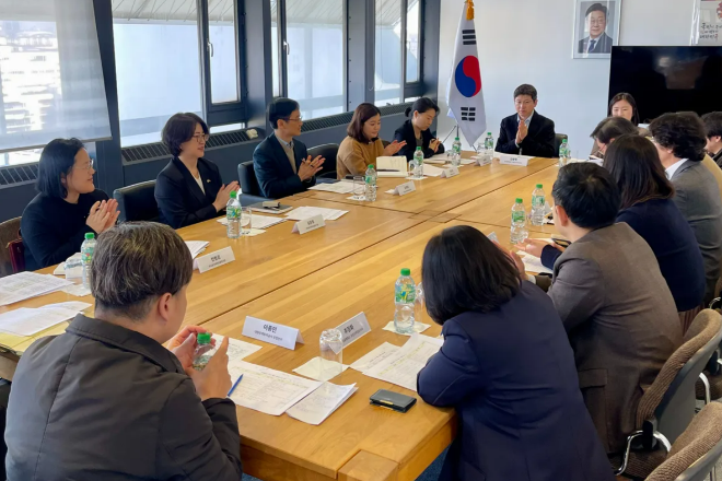 Generalkonsulin veranstaltet die 1. Sitzung des K-Initiative-Koordinierungsgremiums(10. März)